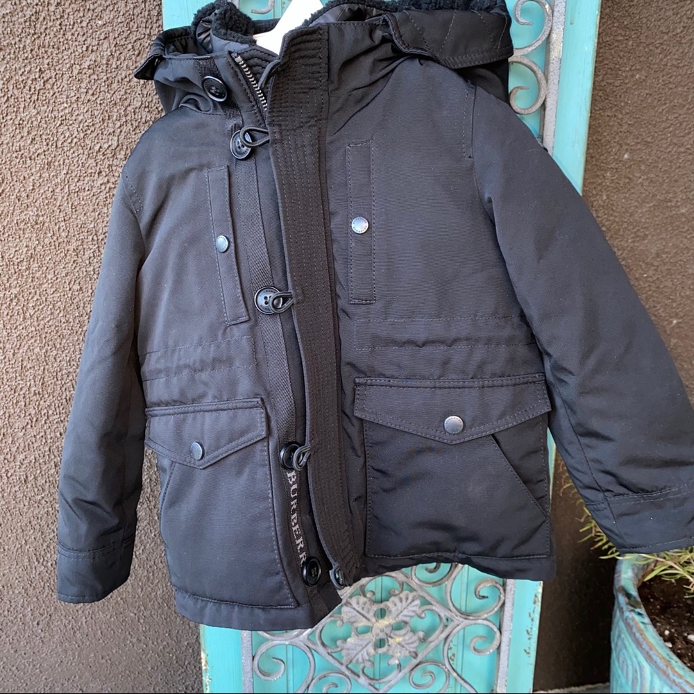 Unisex Burberry heavy hooded coat 2y down black